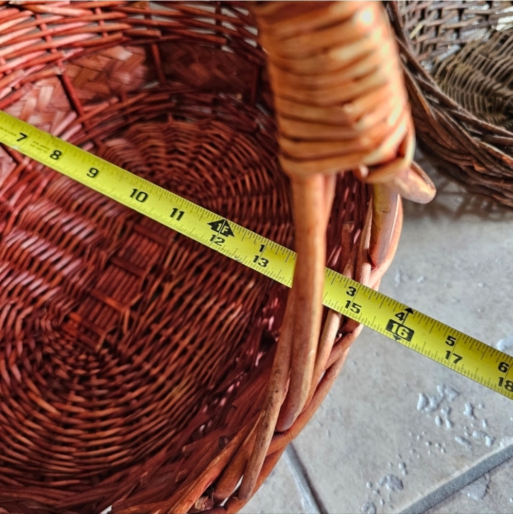Rustic Woven Basket - Picture 14 of 16